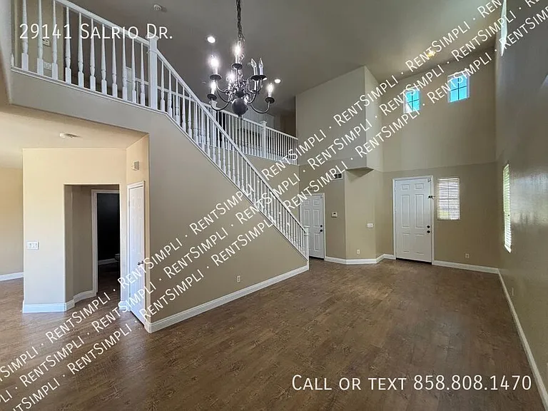 29141 Salrio Dr — Photo 6