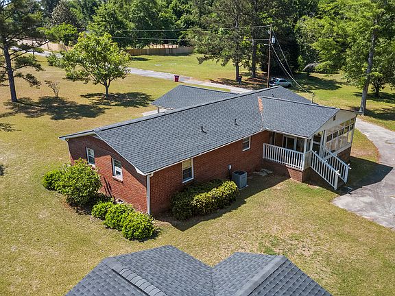 4th image of 3612 Fleming Dr