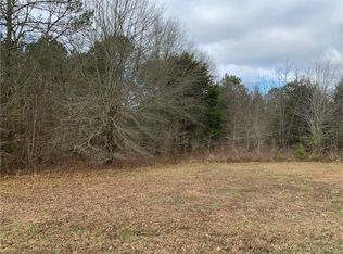 77 Dry Creek Rd, Taylorsville, GA 30178