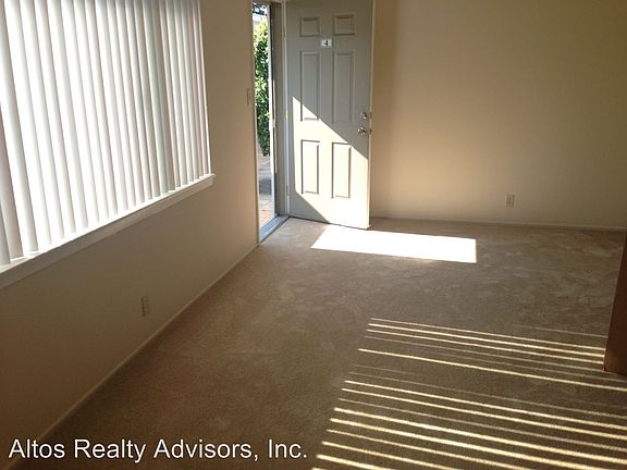 3rd image of 2275 Royal Dr APT 4