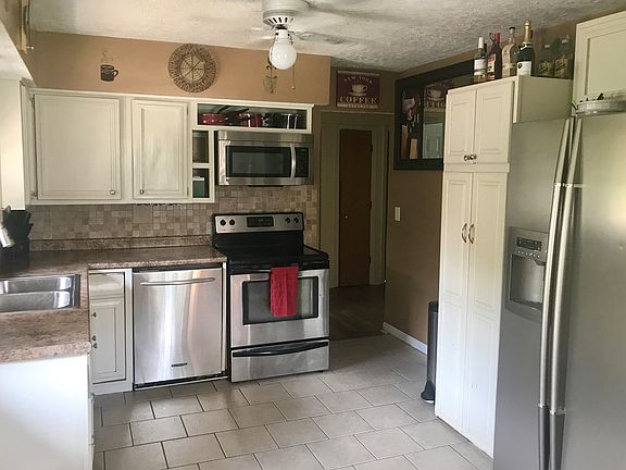 5th image of 468 Boots Ln