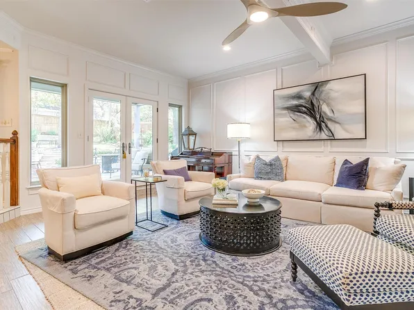 3807 Yachtclub Dr, Arlington, TX 76016