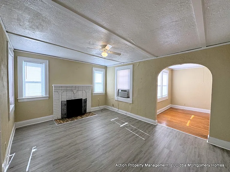 1491 Watson St — Photo 3