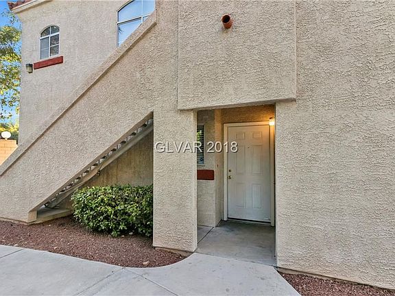 2nd image of 517 Indian Bluff St Unit 104
