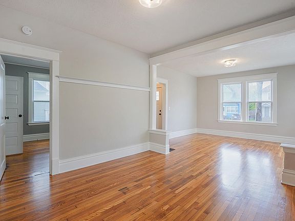 5th image of 1326 Cass Ave SE