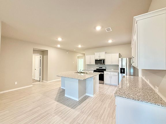 3rd image of 8420 Hollymead Ln