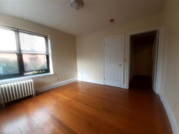 5th image of 218 Waterman St #105C