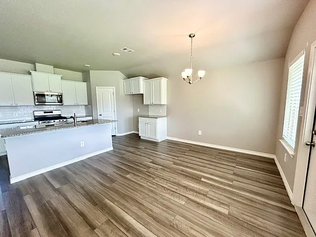 2749 Eltonne Gardens Dr — Photo 3