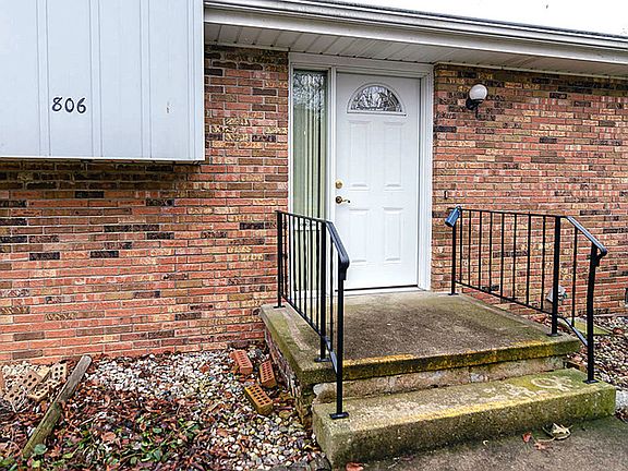 5th image of 806 Crestview Ct