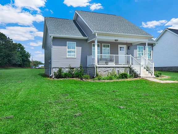 2nd image of 470 Meadowbrook Dr