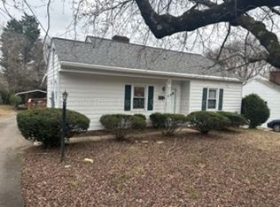 1005 Lockland Ave, Winston Salem, NC 27103