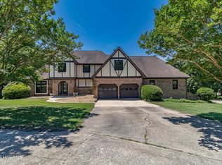 102 Plantation Rd, Goldsboro, NC 27530