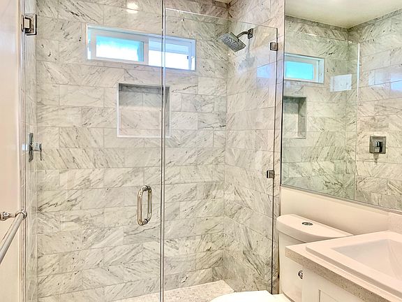 3rd image of 1233 N Harper Ave APT 11