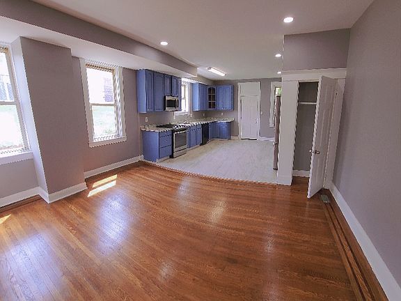 4th image of 1347 Homestead St