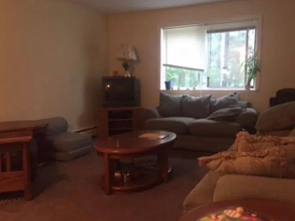 Hilltop Apartments 89 Plympton St Middleboro MA Zillow