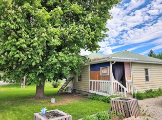 1679 W Blue Creek Rd, Chewelah, WA 99109