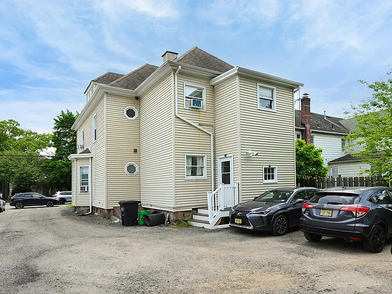 87 W Hanover Ave #1 — Photo 23
