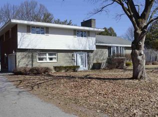 1008 Fairlane Rd, Schenectady, NY 12306