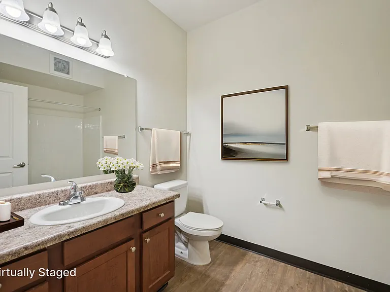 Washington Pointe — Photo 45