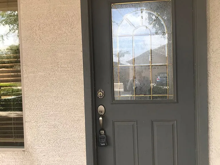 14666 W Mauna Loa Ln — Photo 5