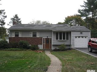 354 Clay Pitts Rd, East Northport, NY