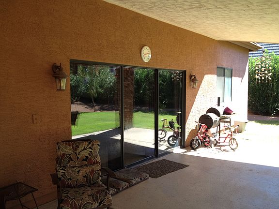 Sliding door open to LR