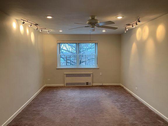 2nd image of 6530 Grand Central Pkwy APT 2A