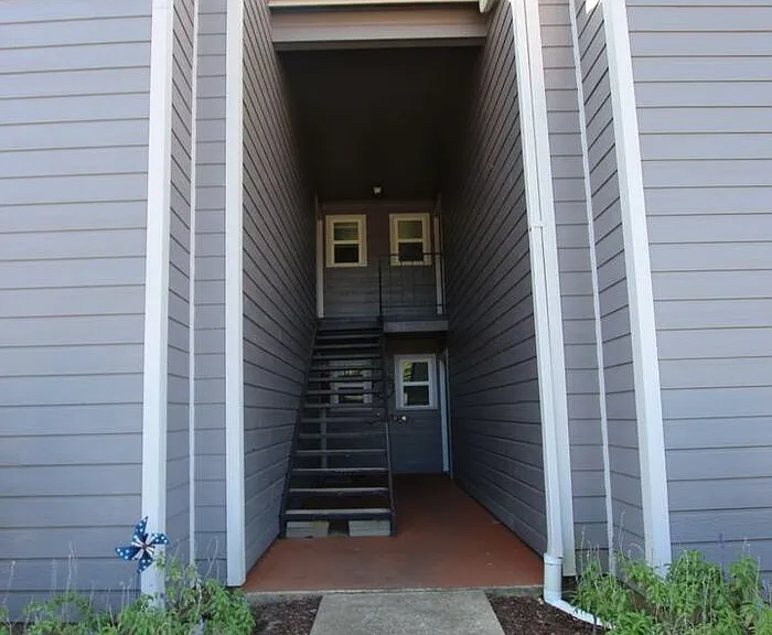 420 W Heritage Dr #110 — Photo 3