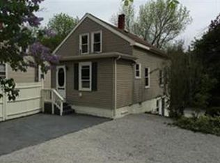 16 Bow St, Millville, MA 01529