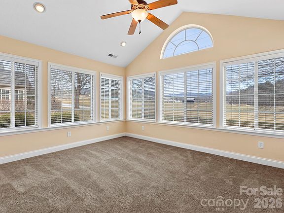 3rd image of 92 Mountain Meadow Cir