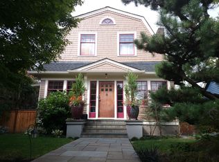 2817 32nd Ave S, Seattle, WA 98144