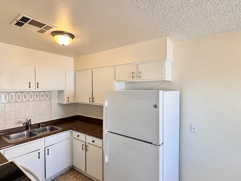 3356 Sylvia St #2 — Photo 8
