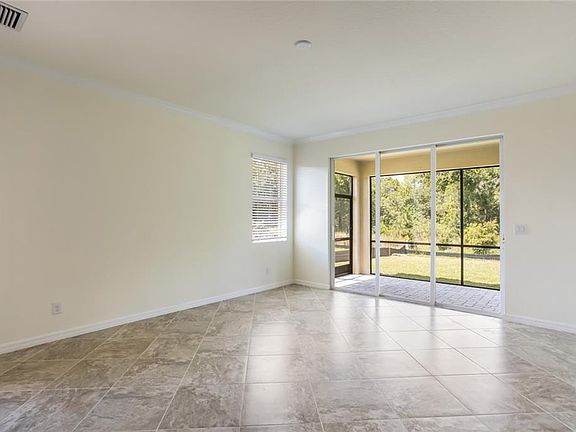 4th image of 2324 Starwood Ct