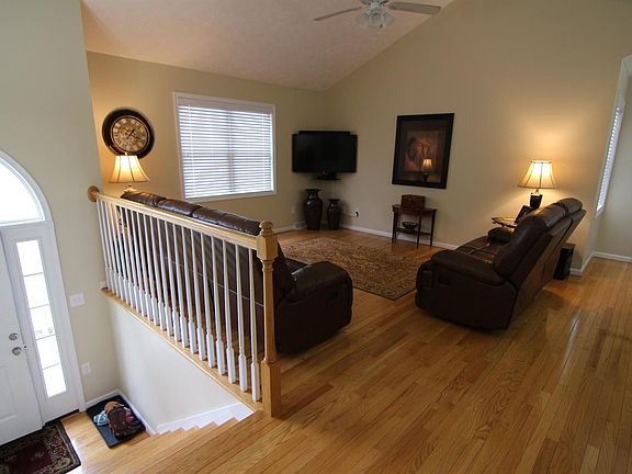 3rd image of 269 Stratford Pl