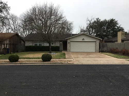 2915 Bushnell Dr Photo 1