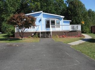11 Manor Dr, Washingtonville, NY 10992