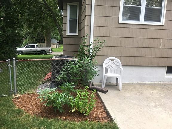 5th image of 5 Knollwood Cir