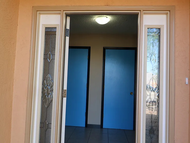 508 Las Marias Dr SE — Photo 5