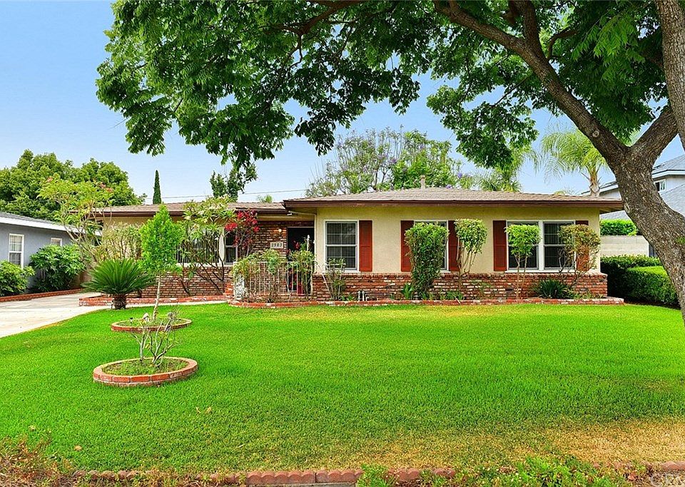 1st image of 1903 W Thelborn St