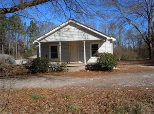 587 W Oak Hwy, Westminster, SC 29693