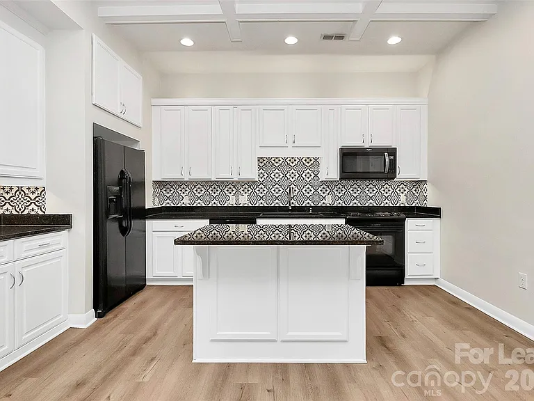 450 New Bern Station Ct — Photo 5