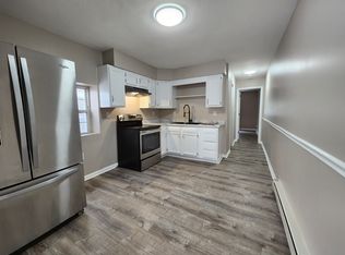 407 E North St, Charles Town, WV 25414