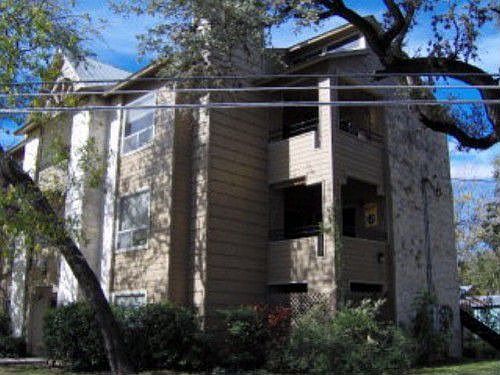 1st image of 506 W San Antonio St