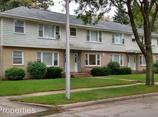 5922 N 63rd St APT 1, Milwaukee, WI 53218