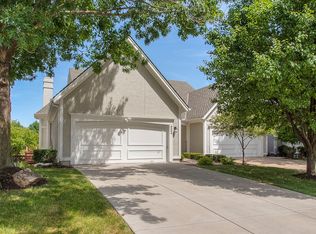 5204 W 121st St, Overland Park, KS 66209
