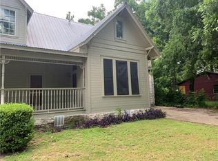 1703 Riverview St APT B, Austin, TX 78702