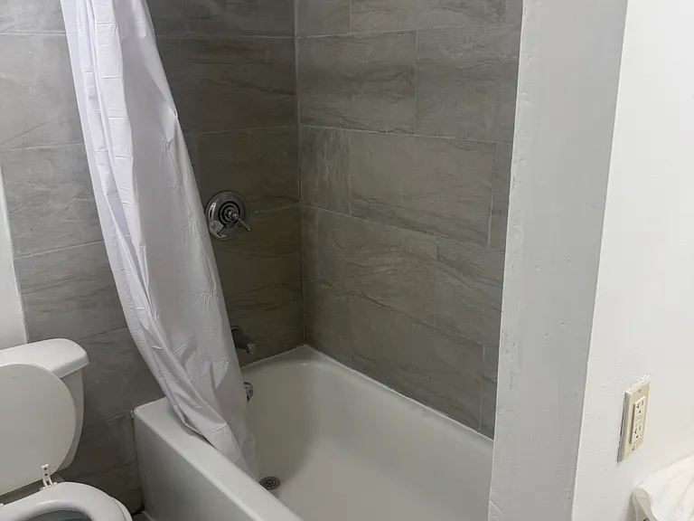 121 High Rock St — Photo 10