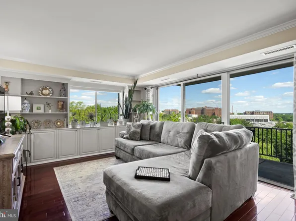 8315 N Brook Ln #2-905, Bethesda, MD 20814