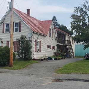 39 Madison Avenue, Madison, ME, 04950