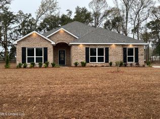 18879 Harrington Cir, Biloxi, MS 39532